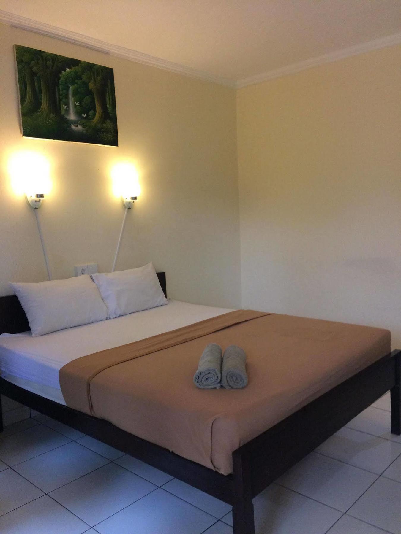 Jenny Bunker Homestay Кута Екстериор снимка
